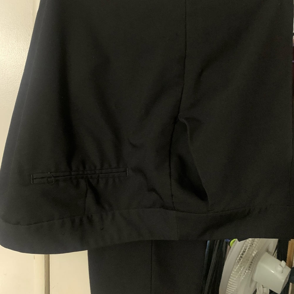 Worthington Black Straight Leg Pants waist 19 hips 24 long 26 thanks